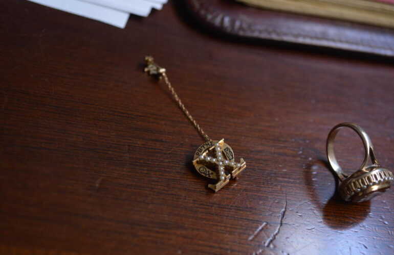 Auctions image thumbnails