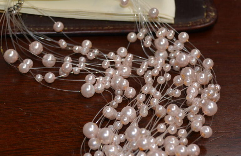 Auctions image thumbnails