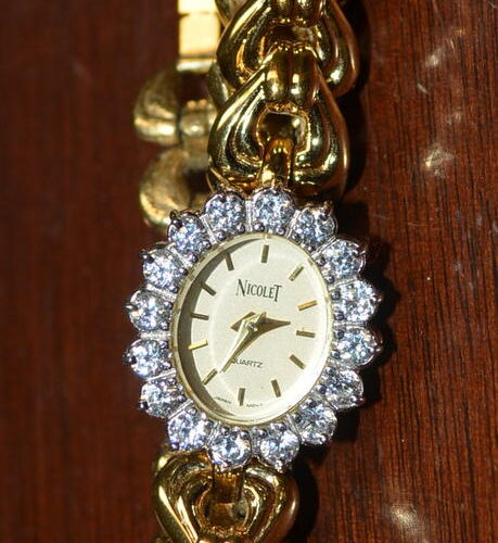 Auctions image thumbnails