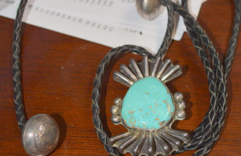 Auctions image thumbnails