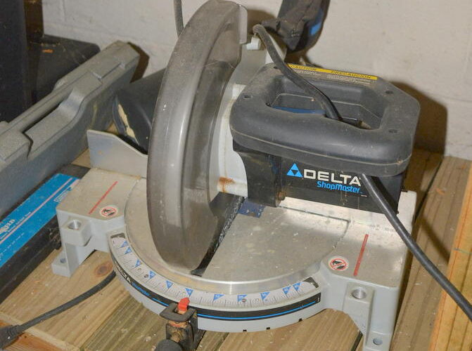 Auctions image thumbnails