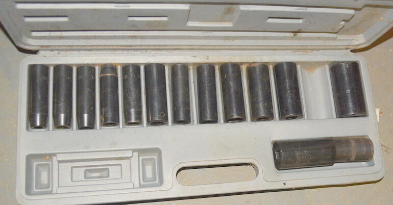 Auctions image thumbnails