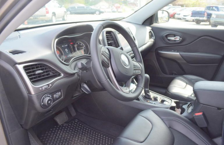 Auctions image thumbnails