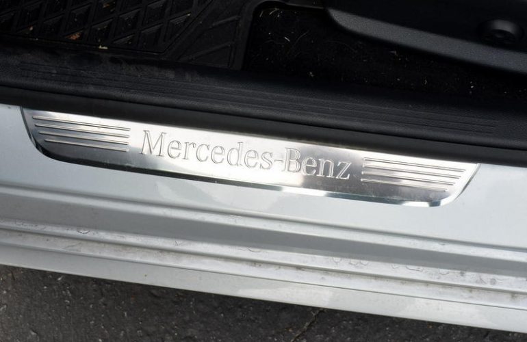 Auctions image thumbnails