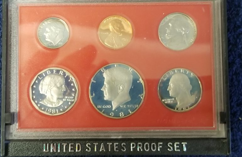 Auctions image thumbnails