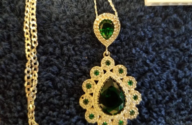 Auctions image thumbnails