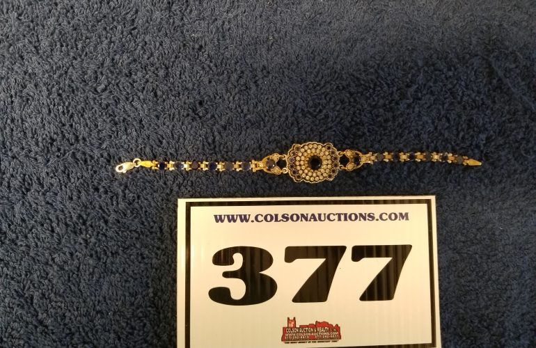 Auctions image thumbnails