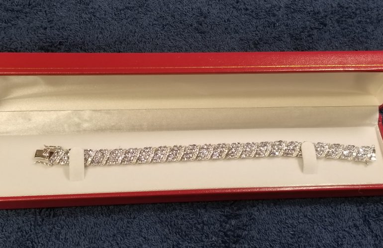 Auctions image thumbnails