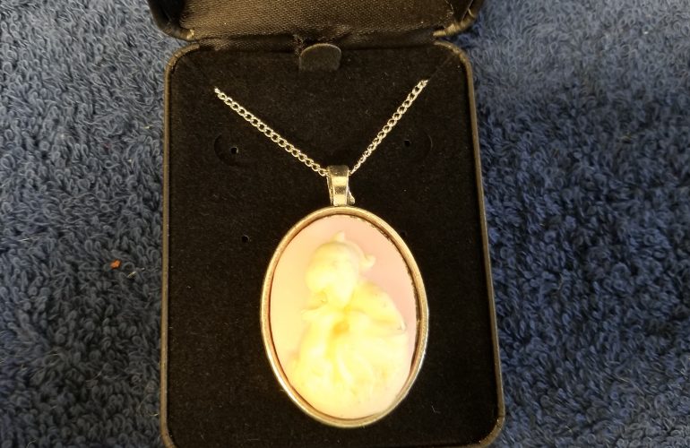 Auctions image thumbnails