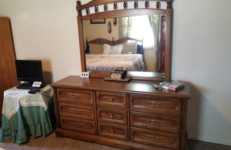 Auctions image thumbnails