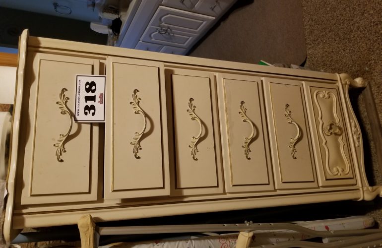 Auctions image thumbnails