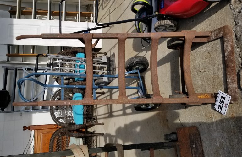 Auctions image thumbnails