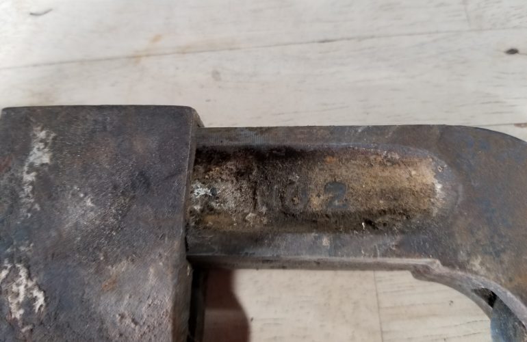 Auctions image thumbnails