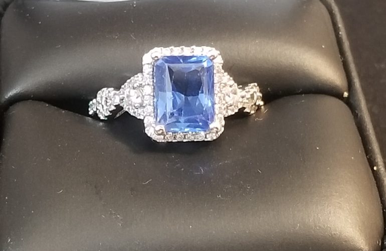 Auctions image thumbnails