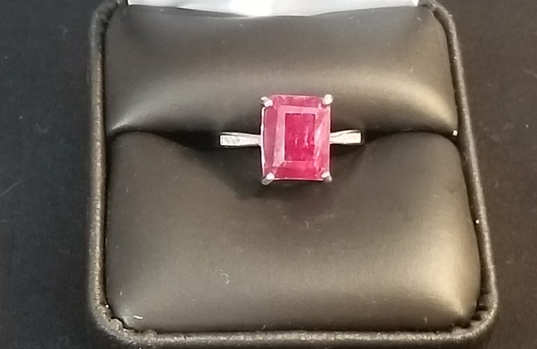 Auctions image thumbnails