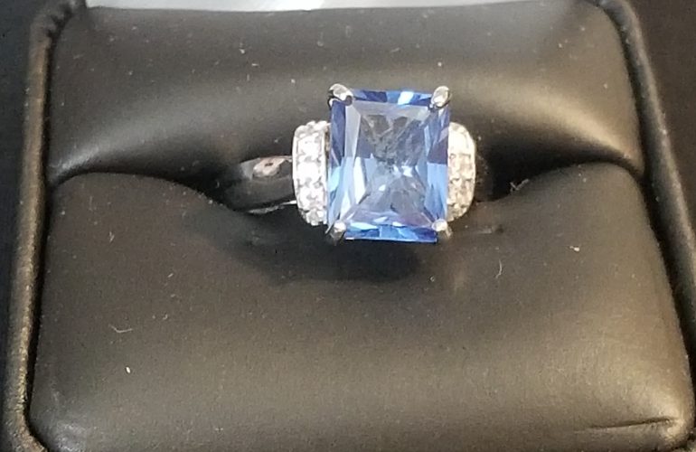 Auctions image thumbnails