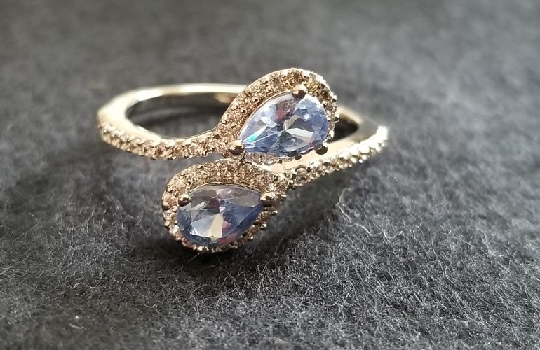 Auctions image thumbnails