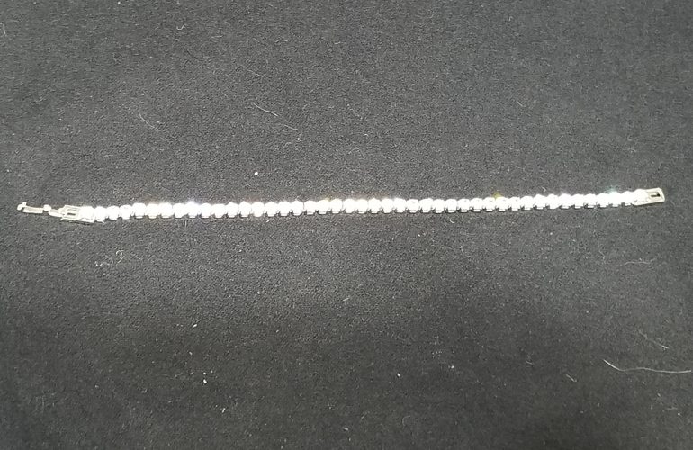 Auctions image thumbnails