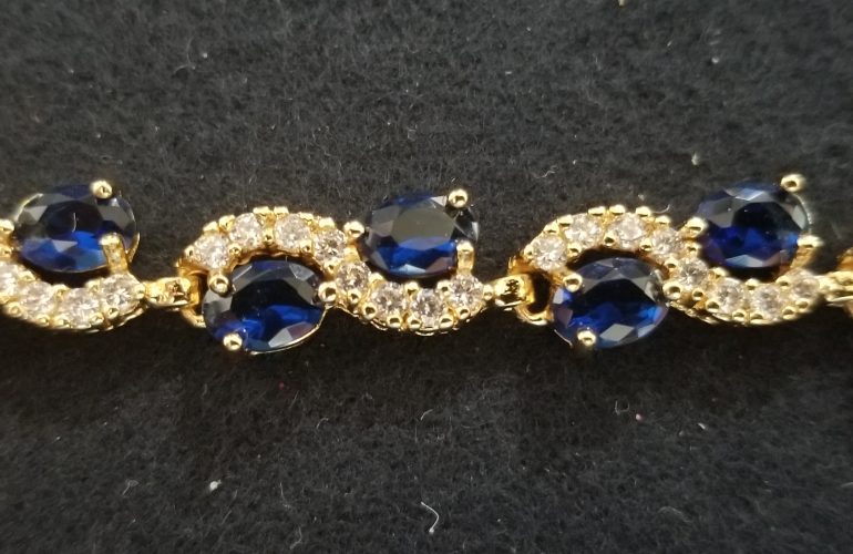 Auctions image thumbnails