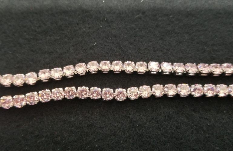 Auctions image thumbnails