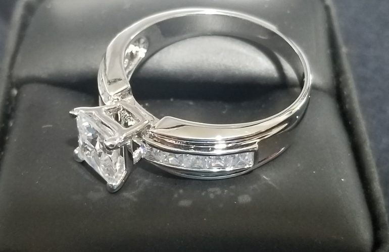 Auctions image thumbnails