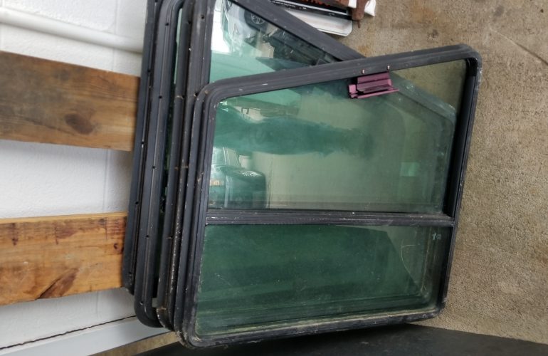 Auctions image thumbnails