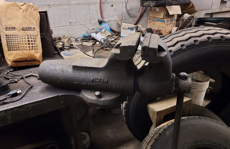 Auctions image thumbnails