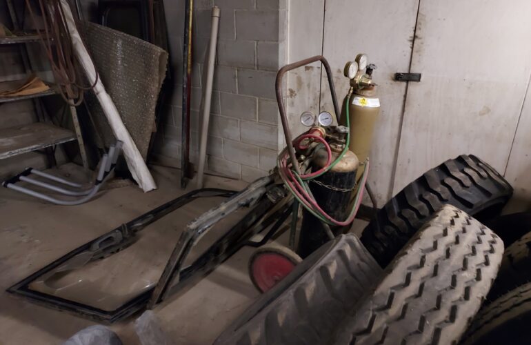 Auctions image thumbnails