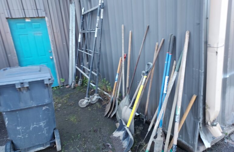 Auctions image thumbnails