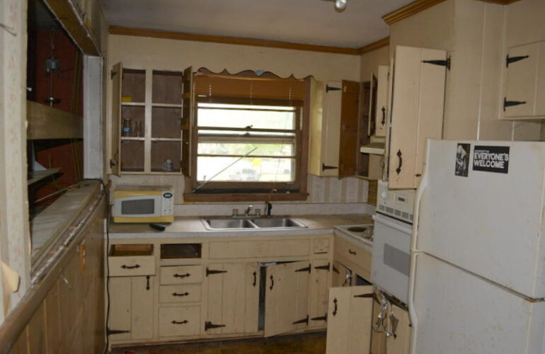 Auctions image thumbnails