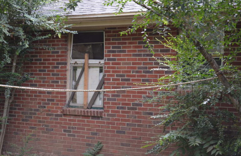 Auctions image thumbnails