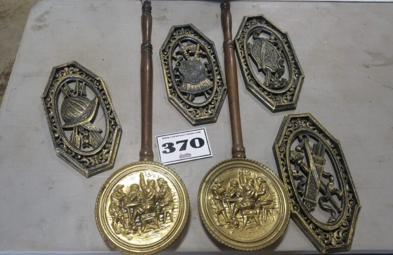 Auctions image thumbnails