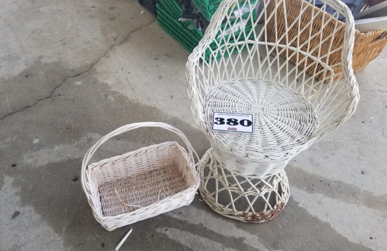 Auctions image thumbnails