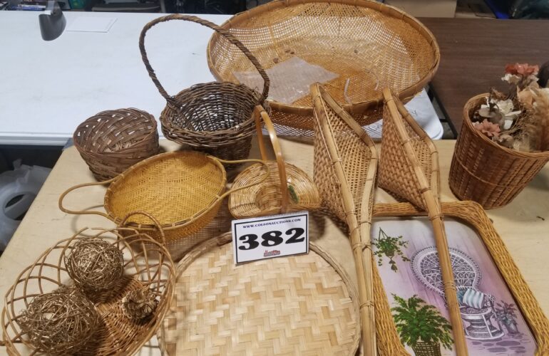 Auctions image thumbnails