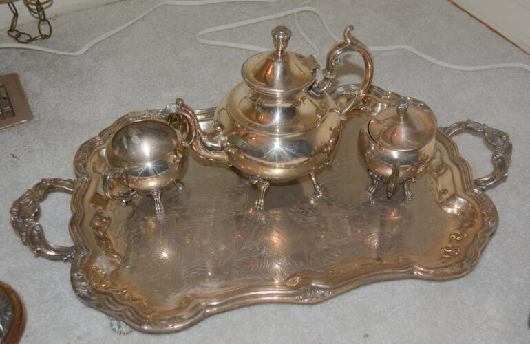 Auctions image thumbnails