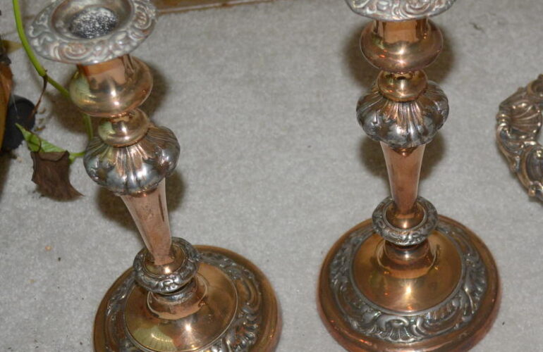 Auctions image thumbnails