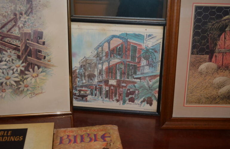 Auctions image thumbnails