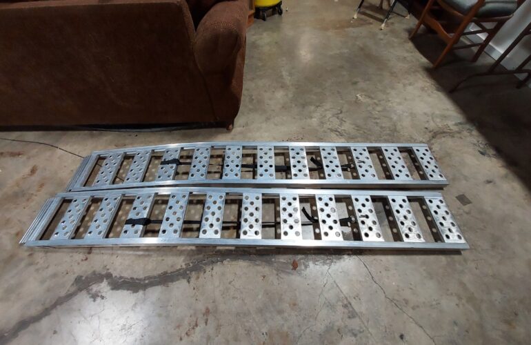 Auctions image thumbnails