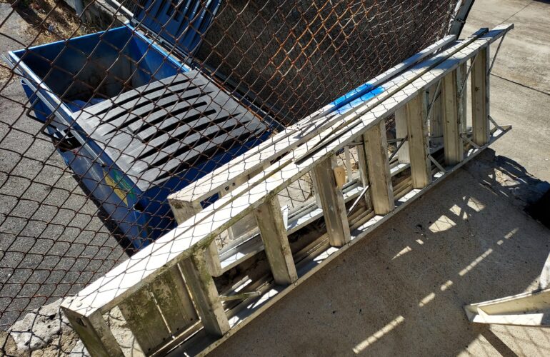 Auctions image thumbnails