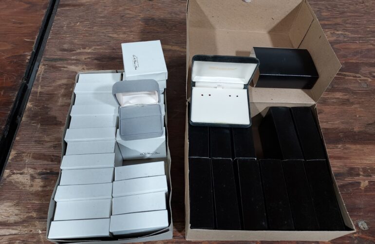 Auctions image thumbnails