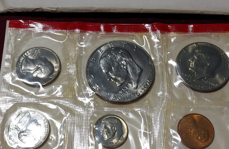 Auctions image thumbnails