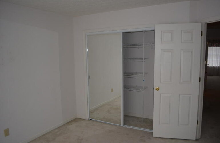 Auctions image thumbnails