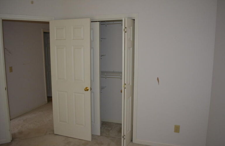 Auctions image thumbnails