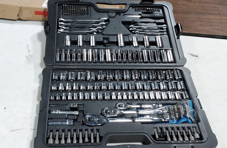 Auctions image thumbnails