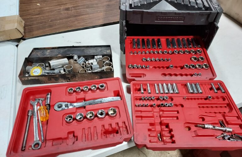 Auctions image thumbnails