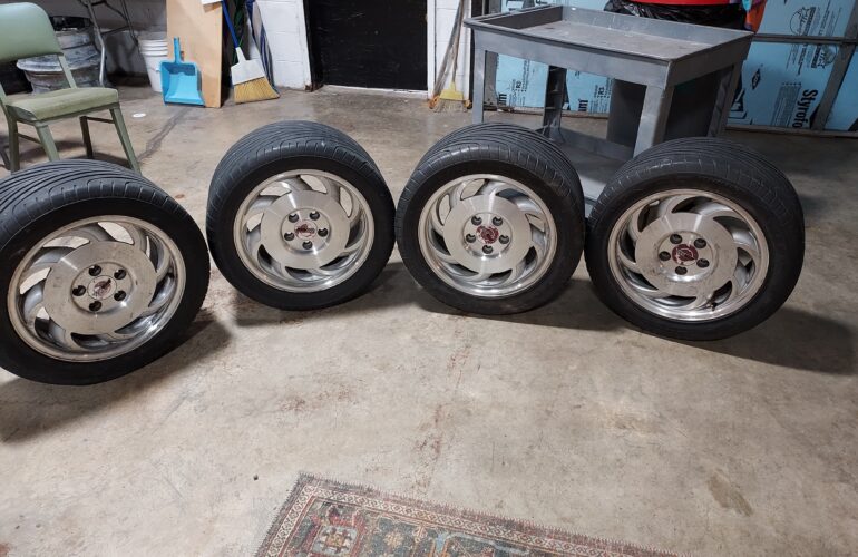 Auctions image thumbnails