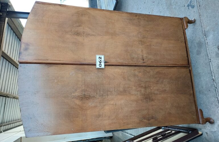 Auctions image thumbnails