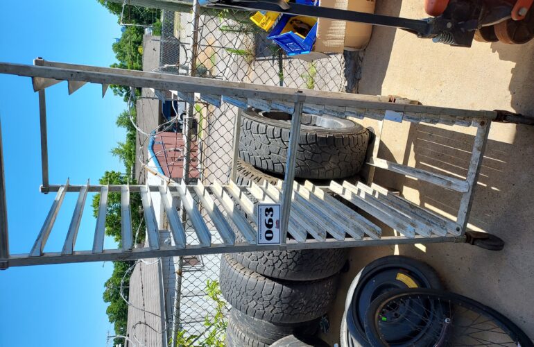 Auctions image thumbnails