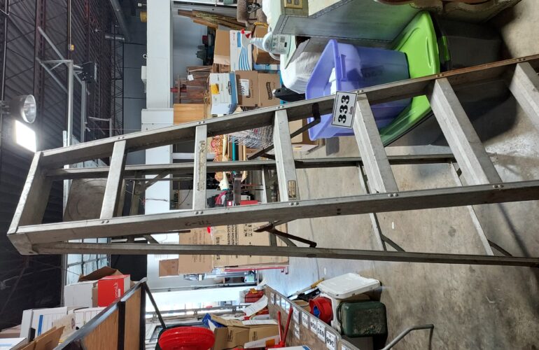 Auctions image thumbnails