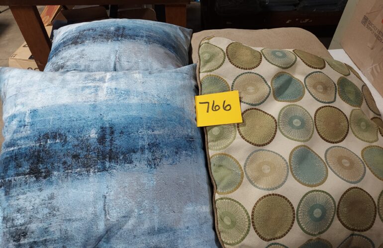 Auctions image thumbnails